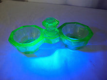 Load image into Gallery viewer, Vintage Uranium Glass Double Salt Cellar with Middle Knob Handle
