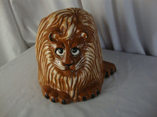 Load image into Gallery viewer, 1970's Kitschy Ceramic Friendly Lion Indoor Planter
