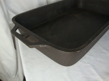 Load image into Gallery viewer, Vintage Cast Iron Lodge? Large Fish Fryer with Cutout Handles and Metal Removable Handles
