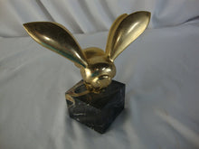 Load image into Gallery viewer, 1970s Gaston Lachaise Solid Brass Bee on Marble Square Table Figurine Paperweight
