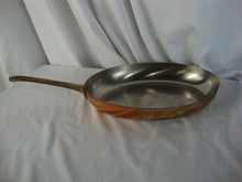 Load image into Gallery viewer, Vintage Paul Revere Copper &amp; Brass Fish Frying Pan
