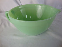 Load image into Gallery viewer, Vintage Fire King Jadeite Handled Batter Bowl with Pour Spout
