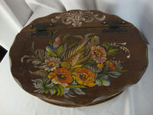 Load image into Gallery viewer, Vintage Handpainted Oval Wood Flip Top Storage Box
