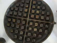 Load image into Gallery viewer, Vintage Griswold #8 New American No Logo Low Base Cast Iron Waffle Maker with Wood Handles &amp; Holder
