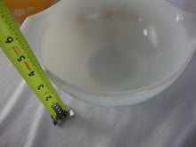 Load image into Gallery viewer, Vintage Pyrex Butterfly Gold 1979 - 1981 Cinderella two mixing bowl set
