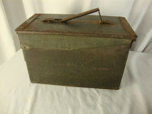 Load image into Gallery viewer, Vintage Military Green 840 Cartridges 5.56 MM Storage Box

