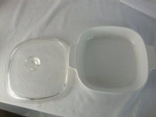 Load image into Gallery viewer, 1975 Country Festival Blue Bird Pyrex 2 Quart Casserole Dish with Clear Glass Lid
