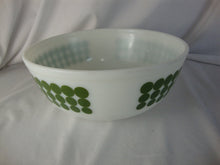 Load image into Gallery viewer, 1970's PYREX White with Green Polka Pot 404 Large Mixing Bowl
