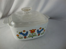 Load image into Gallery viewer, Pyrex Country Festival Blue Bird 1.5 Quart Casserole Dish with Glass Lid
