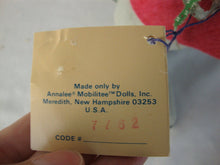 Load image into Gallery viewer, Vintage Annalee Mobilitee Dolls Caroling Mouse 7762 with Merry Christmas Card
