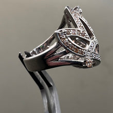 Load image into Gallery viewer, Ring, Sterling Silver, Large Flower, Clear stones, missing two stones, Size 9 1/2

