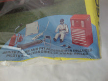Load image into Gallery viewer, 1990 GM Goodwrench Lumina Dale Earnhardt #3 1/24 Model Kit NIB
