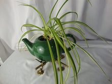 Load image into Gallery viewer, Vintage Brass Victorian Style Expandable Pot Planter Trivet Stand
