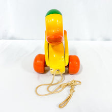 Load image into Gallery viewer, Vintage Kouvalias Greece Pull-Along Duck
