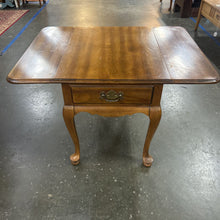 Load image into Gallery viewer, Hammary Double Drop Leaf End Table
