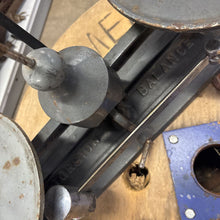 Load image into Gallery viewer, 1955 Torsion Balance Co Scale
