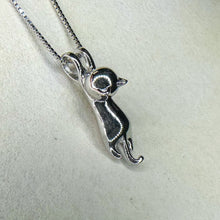 Load image into Gallery viewer, Vintage Sterling Silver Adjustable Length Hanging Cat Pendant Necklace
