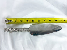 Load image into Gallery viewer, Vintage Sterling Silver Floral Pattern Handle Cake Cutter/Server
