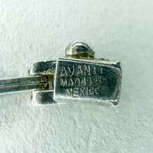 Load image into Gallery viewer, Vintage Sterling Silver Avanti 7.5 Inch Bracelet
