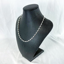 Load image into Gallery viewer, Vintage 18 inch Sterling Silver Twisted Herringbone Chain Necklace
