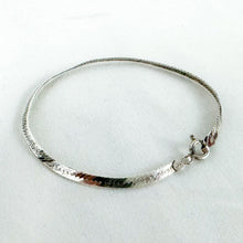 Load image into Gallery viewer, Vintage 7 Inch Sterling Silver Herringbone Chain Bracelet
