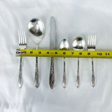 Load image into Gallery viewer, Vintage Oneida Heirloom Sterling Silver Virginia Pattern Flatware Set, 30 pcs.
