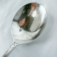 Load image into Gallery viewer, Vintage Oneida Heirloom Sterling Silver Virginia Pattern Flatware Set, 30 pcs.
