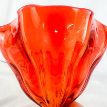 Load image into Gallery viewer, Vintage LE Smith Persimmon Amberina Glass Ruffle Edge Compote Bowl
