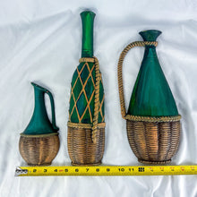 Load image into Gallery viewer, Vintage Sexton USA Mid-Century Wine Bottle Metal Wall Hanging Set
