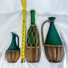 Load image into Gallery viewer, Vintage Sexton USA Mid-Century Wine Bottle Metal Wall Hanging Set
