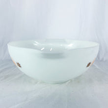 Load image into Gallery viewer, Vintage Pyrex Town &amp; Country 4 Quart Mixing Bowl
