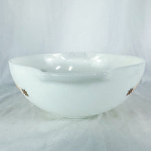 Load image into Gallery viewer, Vintage Pyrex Town &amp; Country 4 Quart Mixing Bowl
