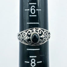 Load image into Gallery viewer, Vintage Sterling Silver Onyx Filigree Detail Ring, Size 7
