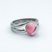 Load image into Gallery viewer, Vintage Sterling Silver Pink Cat&#39;s Eye Bead Ring, Size 4.5
