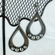 Load image into Gallery viewer, Vintage Sterling Silver Teardrop Dangling Earrings
