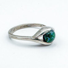 Load image into Gallery viewer, Vintage Sterling Silver Tension Set Blue &amp; Green Glitter Bead Ring, Size 9.75
