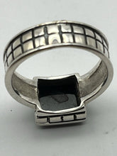 Load image into Gallery viewer, Ring, Sterling with Black Onyx Stone, Square Patterned Band, Size 10
