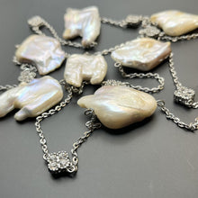 Load image into Gallery viewer, Necklace, Biwa Nugget Pearl and Chain Strand, 42 inches
