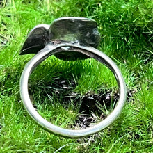 Load image into Gallery viewer, Ring, Sterling Silver, Flower with Blue Stone in Center, Size 8 1/4
