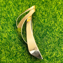 Load image into Gallery viewer, Pin, Brooch, Gold Plated Sterling Silver, Abstract Flowing Ribbon
