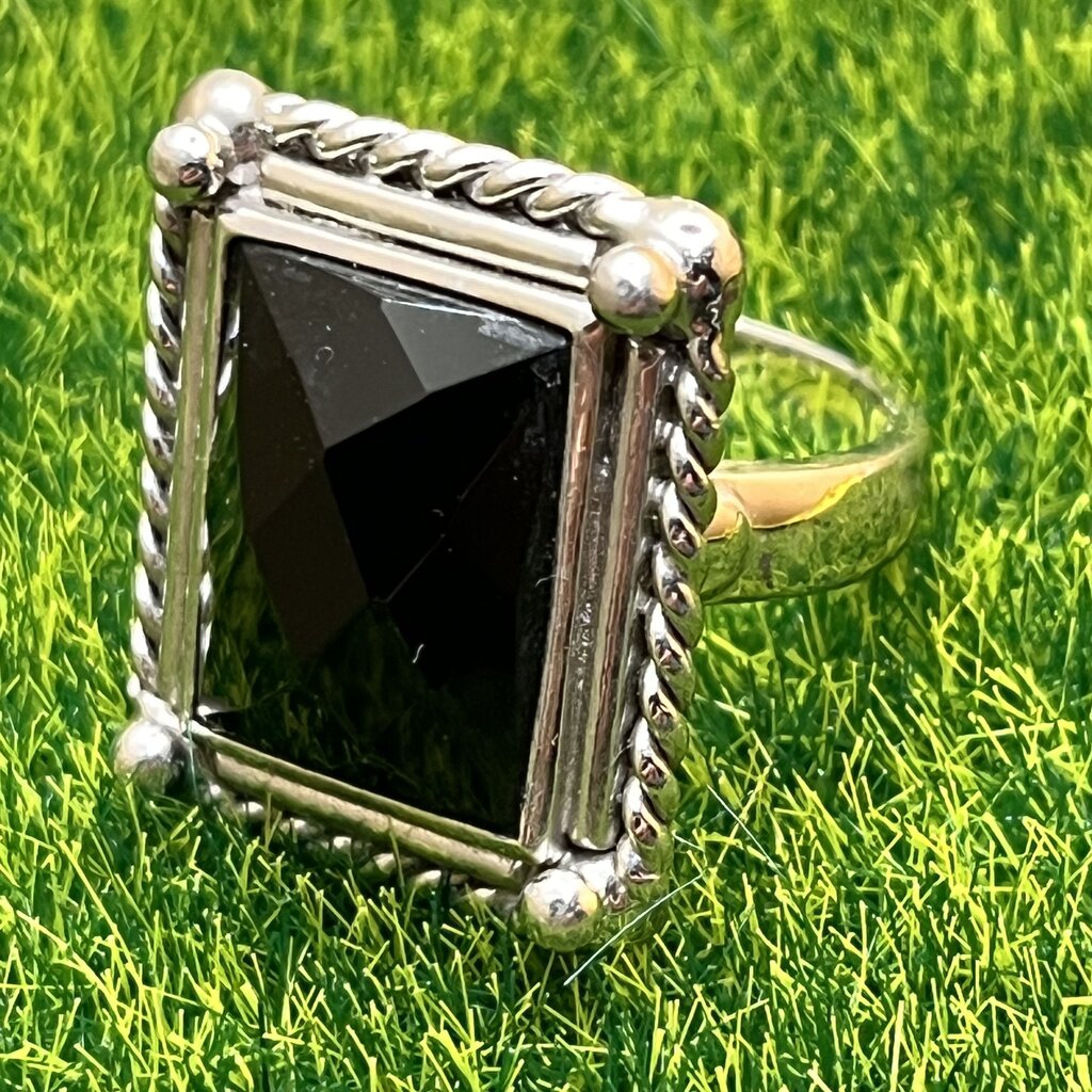 Ring, Sterling Silver, Faceted and Framed Black Stone, Size 5 1/2