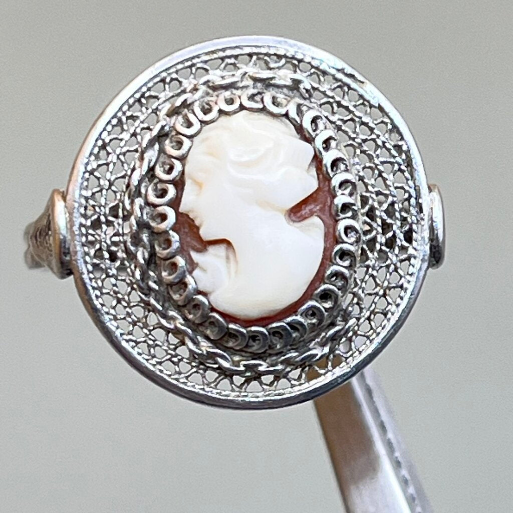 Ring, Sterling Silver, Filigree Abalone Cameo, One half of chain on front missing, Size 6