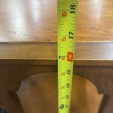 Load image into Gallery viewer, Mid Century Wooden Side/End Table
