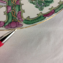 Load image into Gallery viewer, Beautiful Gold Trim Plate, Rose Medallion with lovely scenes
