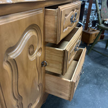 Load image into Gallery viewer, Thomasville Provincial Hutch China Cabinet
