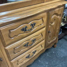 Load image into Gallery viewer, Thomasville Provincial Hutch China Cabinet
