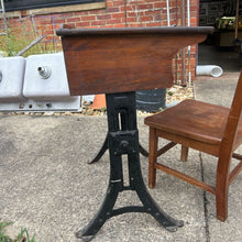 Load image into Gallery viewer, Heywood Eclipse Child's Size Desk &amp; Chair
