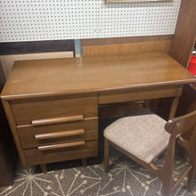 Load image into Gallery viewer, Mid Century Furniture Guild of California Desk &amp; Chair
