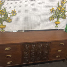 Load image into Gallery viewer, MCM 1960 9 Drawer Dresser/ Console
