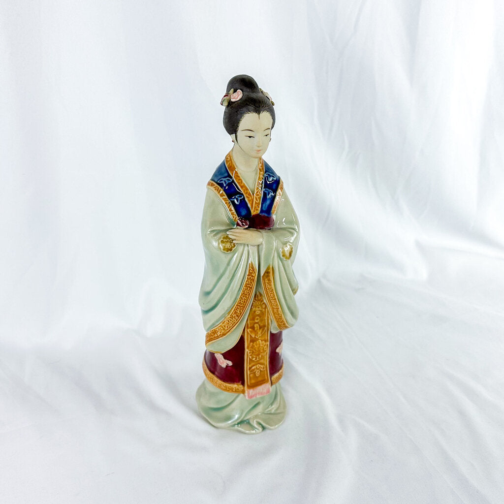 Vintage Ceramic Chinese Lady Figurine